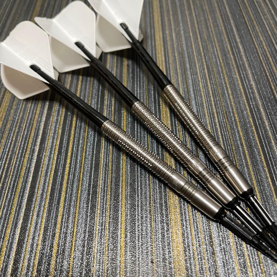 定価約10000円 ソフトダーツ 八撃一閃 弐翔 カットかなり強め ストレート
