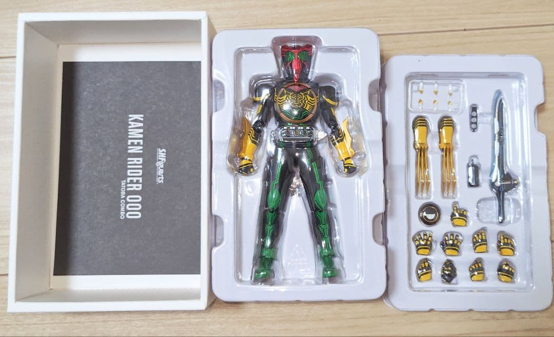 【美品】S.H.Figuarts 真骨彫　仮面ライダーオーズ　タトバ　ガタキリバ