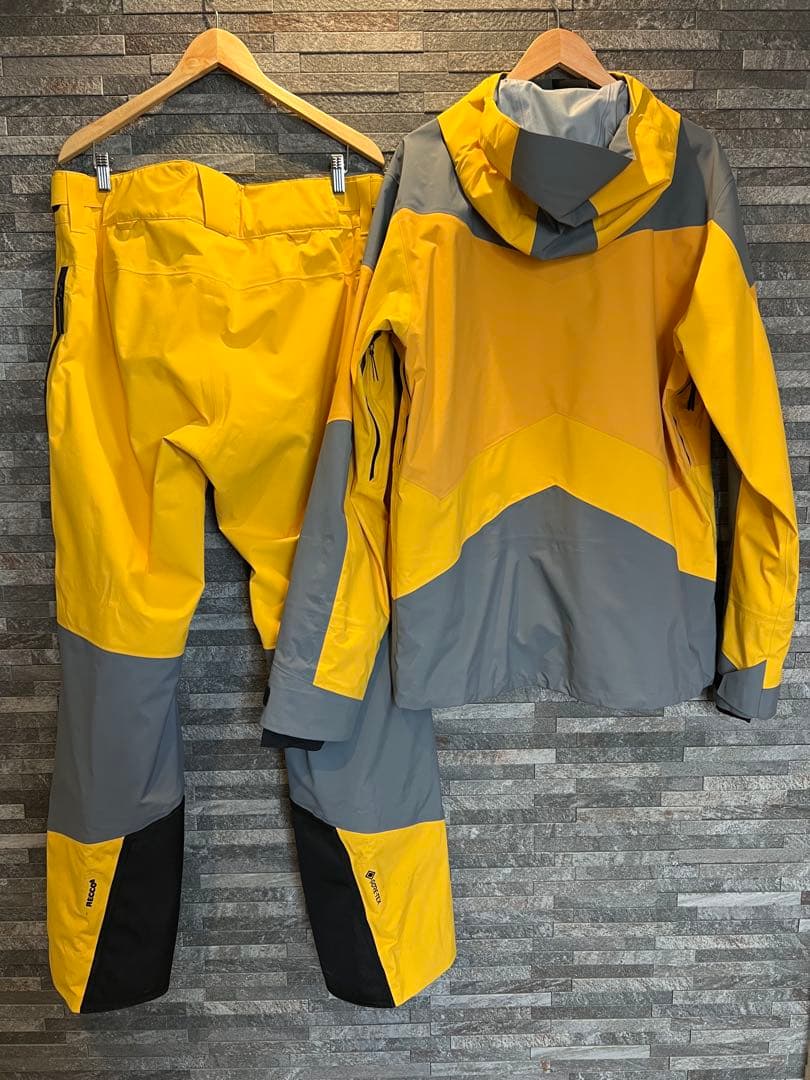 ピークパフォーマンス グラビティ ゴアテックス 3L 上下セット XL