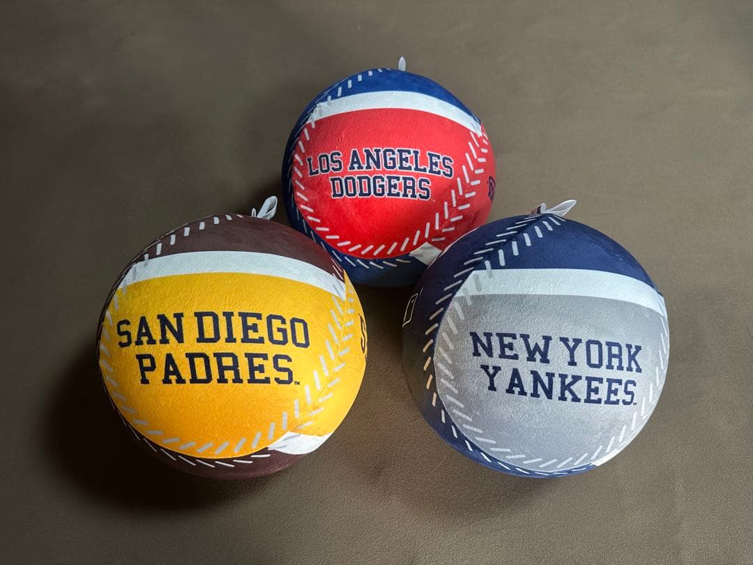 MLB クッションボールセット（直径24㎝）パドレス・ドジャース・ヤンキース