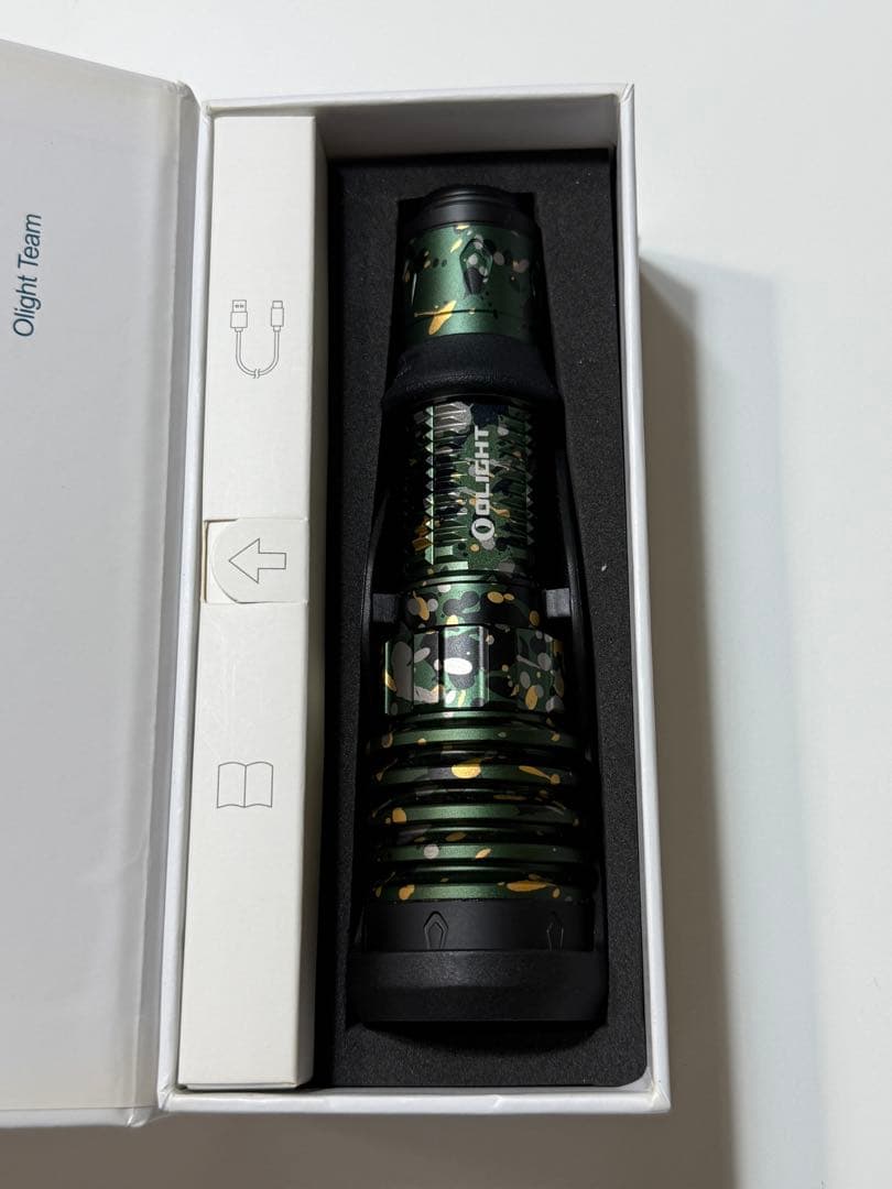 強力　懐中電灯　オーライト olight Warrior X 4 限定色　迷彩