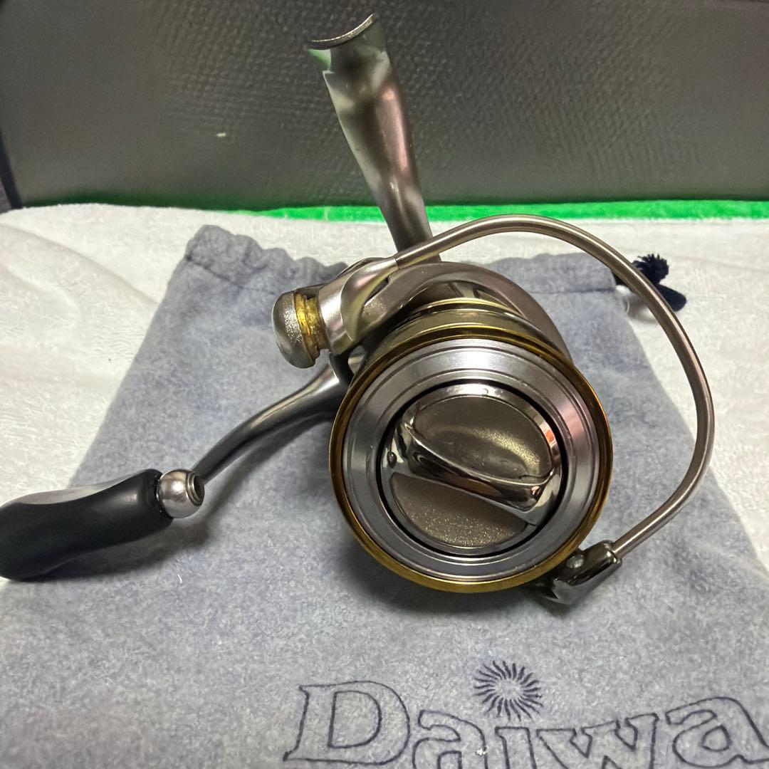 DAIWA LUVIAS 2506Hスピニングリール スピニングリールラストです