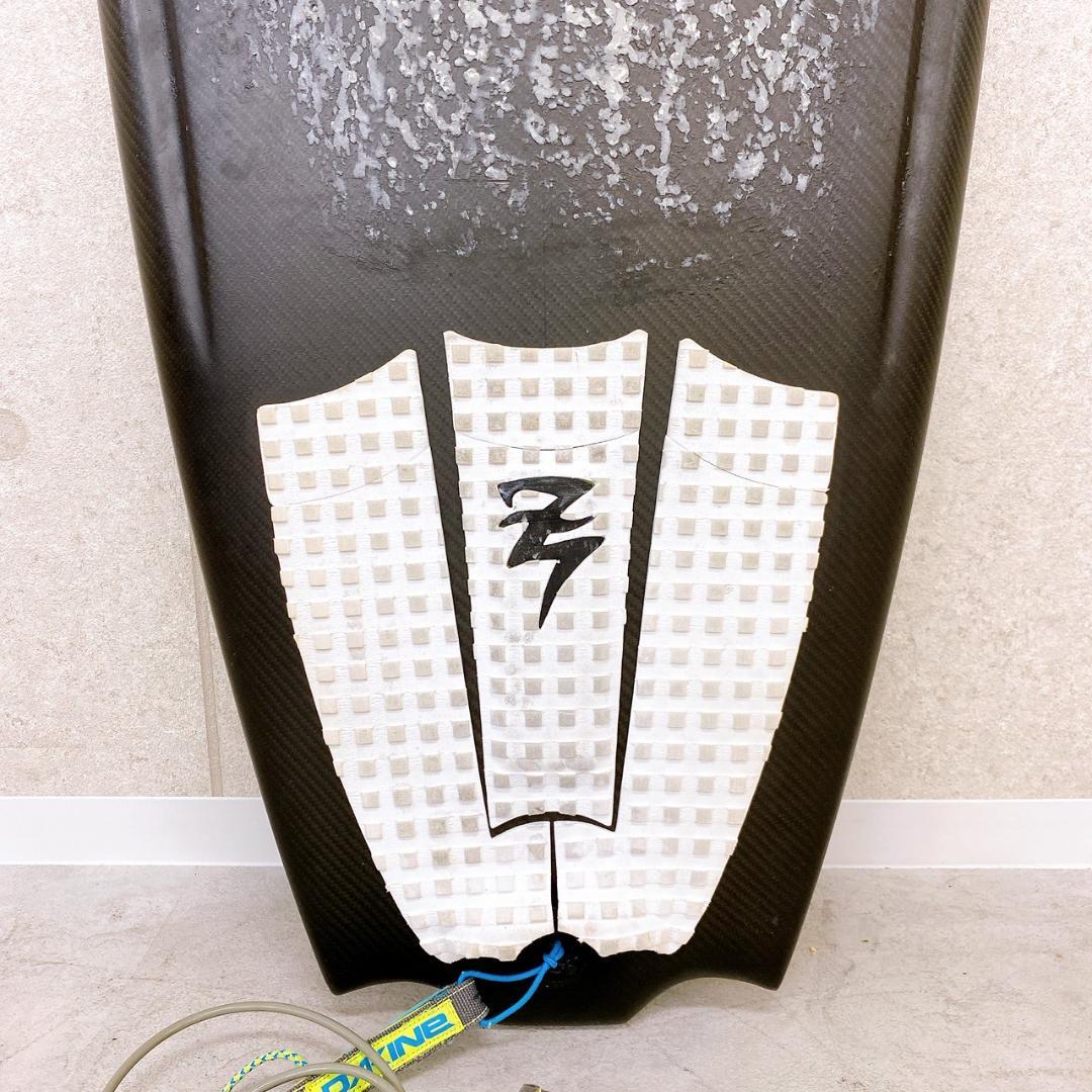 COLE サーフボード 5’2 カーボン仕様 リーシュコード付き 中古