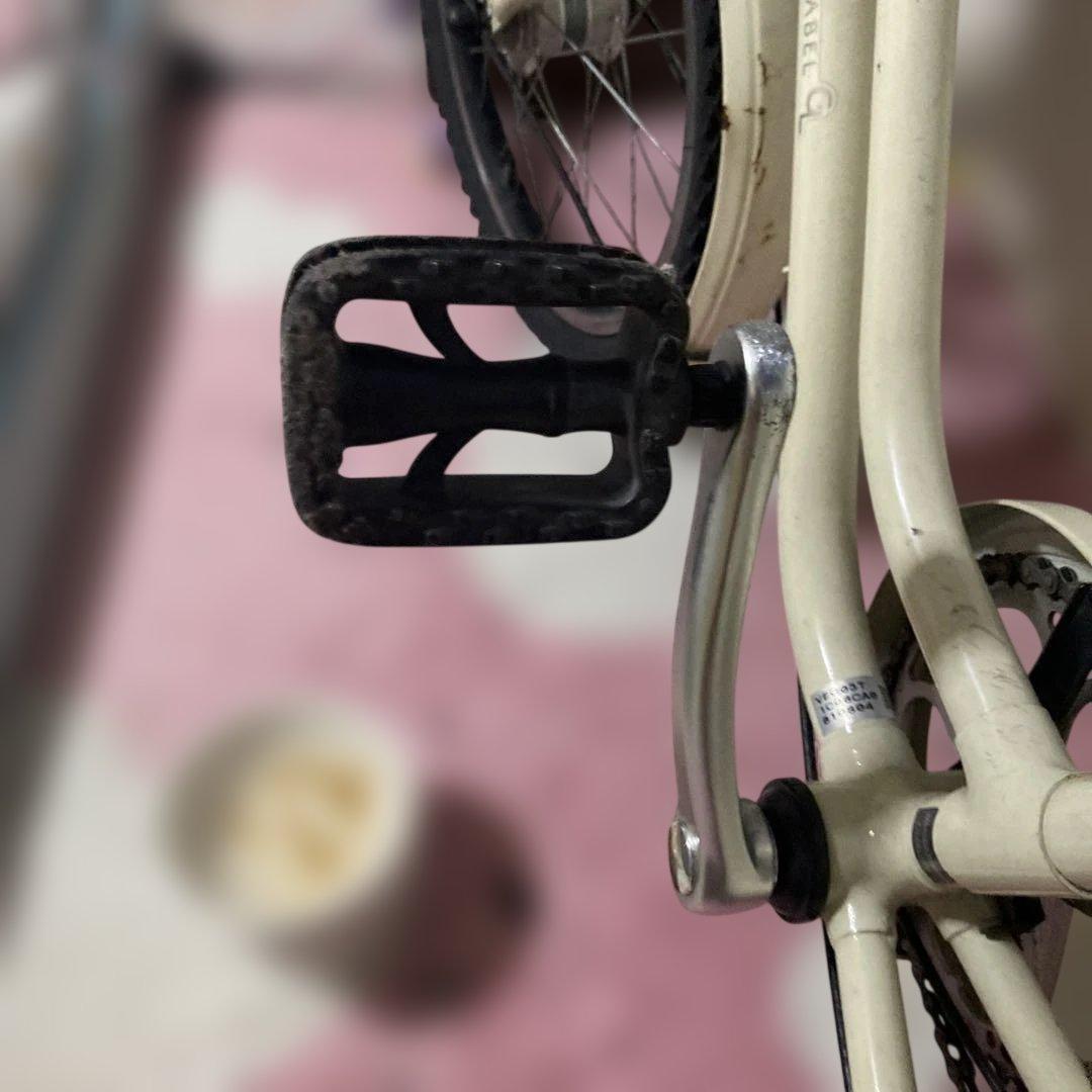 ブリヂストンアイボリー シティサイクル 前面バスケット付き