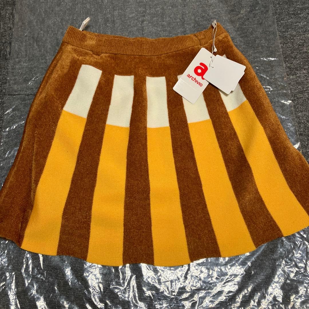 新品未使用　39600円の品　archivio スカート　サイズ36