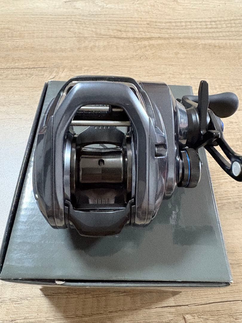 one【SHIMANO】24 SLX 70 RIGHT ノーマギア　送料込