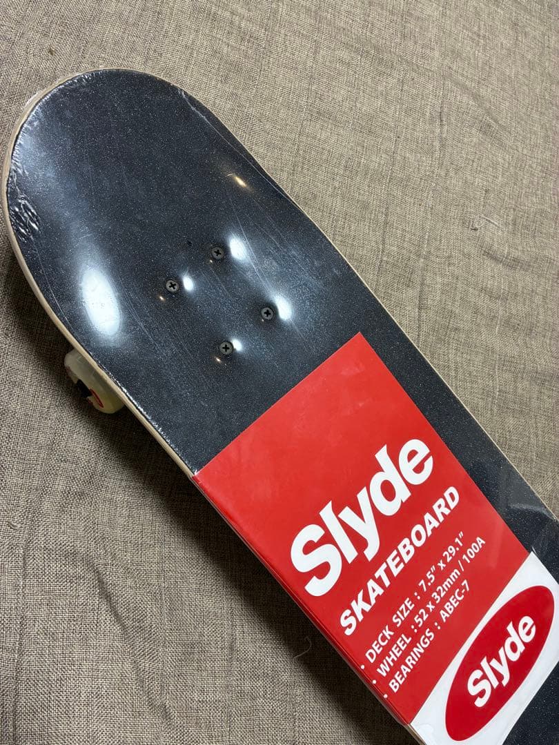 Slyde スケートボード 7.5インチ