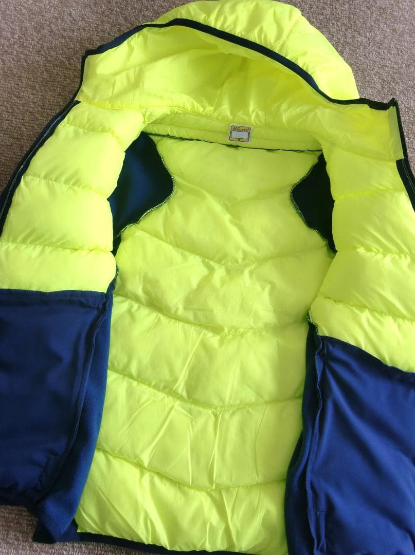 ATHLETA アスレッタ ダウンジャケット M
