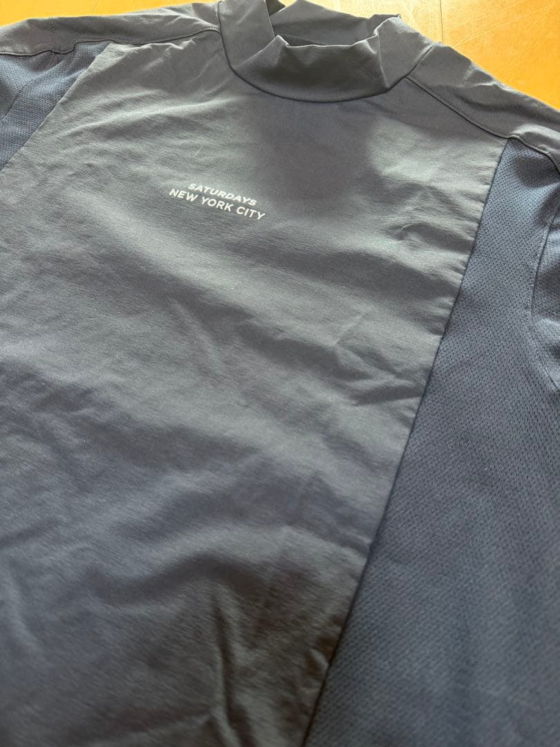 サタデイズニューヨークシティ　モックネックtシャツ　ゴルフ　ネイビー　Lサイズ