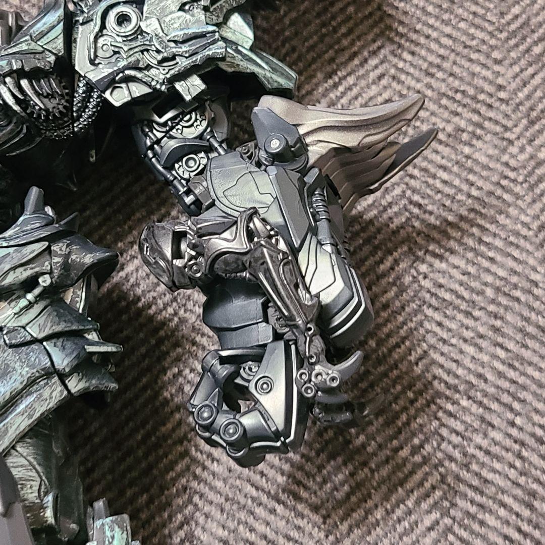 トランスフォーマー スタジオシリーズ SS-07 グリムロック