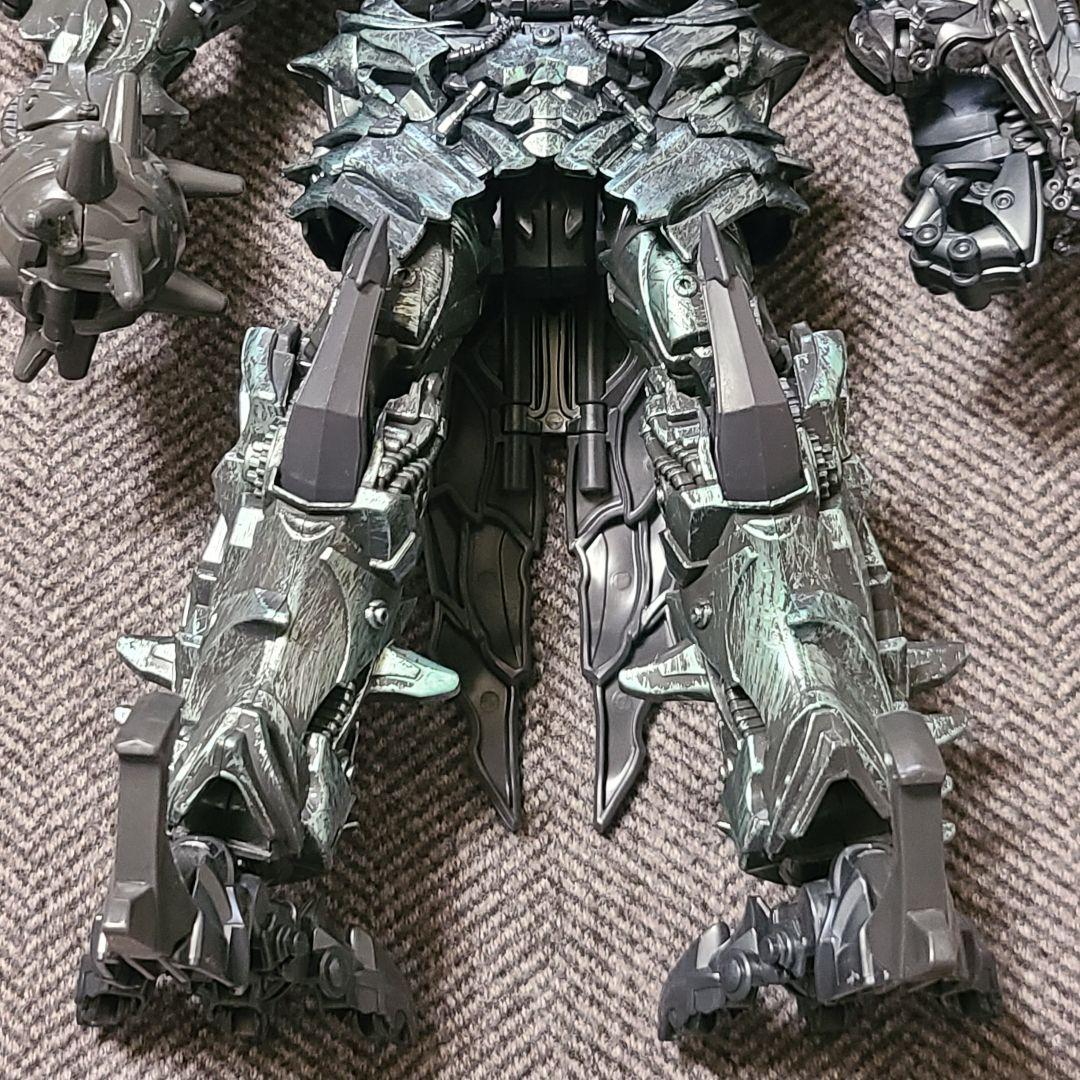 トランスフォーマー スタジオシリーズ SS-07 グリムロック