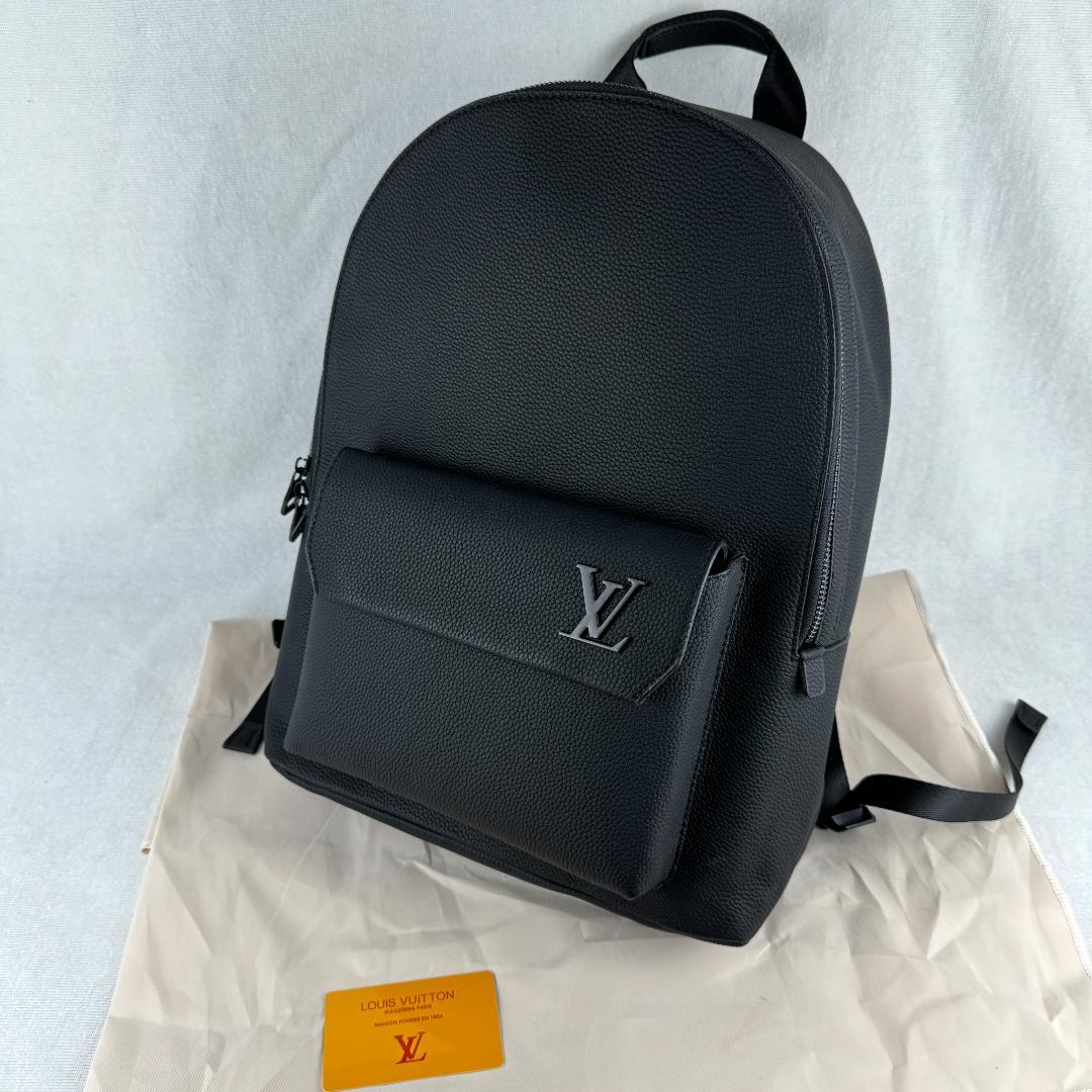 美品 LOUIS VUITTON ルイヴィトン テイクオフ・バックパック